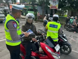 Polisi Edukasi Pengendara di Jalan Veteran Tangerang