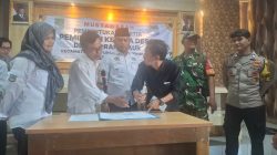 Babinsa Pastikan Rapat Pembentukan Panitia Pilkades Karanghaur Berjalan Aman dan Kondusif