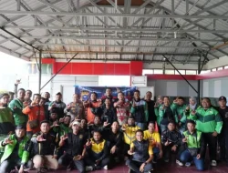 Meriah, Kapolda Riau Ajak Komunitas Ojol Nobar Piala Dunia 2026 di Mako Brimob Polda Riau