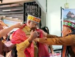 Pesona Kerajinan Sulsel Pikat Gubernur Papua Barat di Pameran Harmoni Manokwari