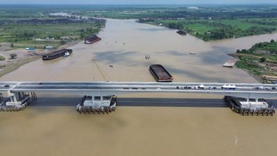 Dukung Pembangunan Tol Palembang – Betung, HKA Rampungkan Pekerjaan Hotmix Jembatan Musi