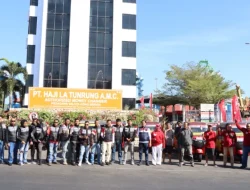 Bukan Sekadar Bagi Bendera, Sat Intelkam Polres Pelabuhan Makassar Tanamkan Nasionalisme di Jalanan Makassar